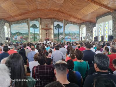 N. Sra. Aparecida â€“ Missa das 10 horas lota SantuÃ¡rio (12/10)